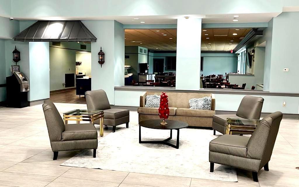 פלורנס Clarion Inn & Suites מראה חיצוני תמונה