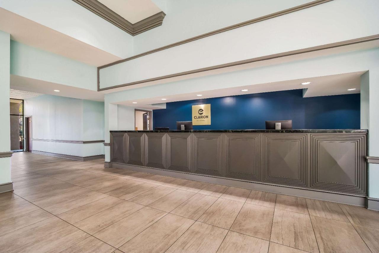 פלורנס Clarion Inn & Suites מראה חיצוני תמונה