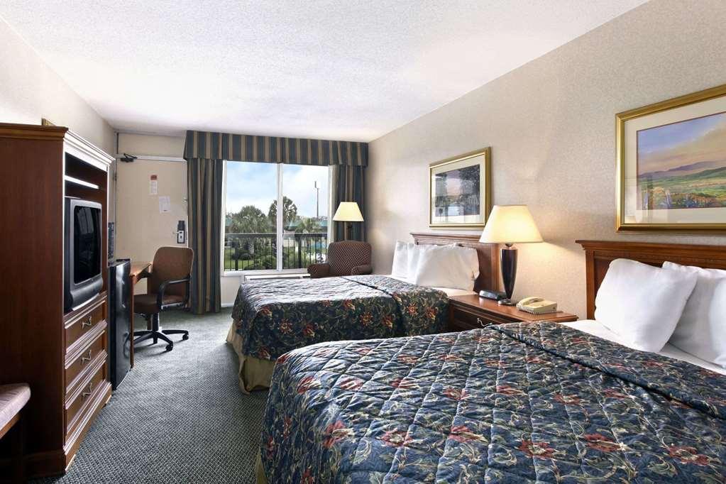 פלורנס Clarion Inn & Suites מראה חיצוני תמונה