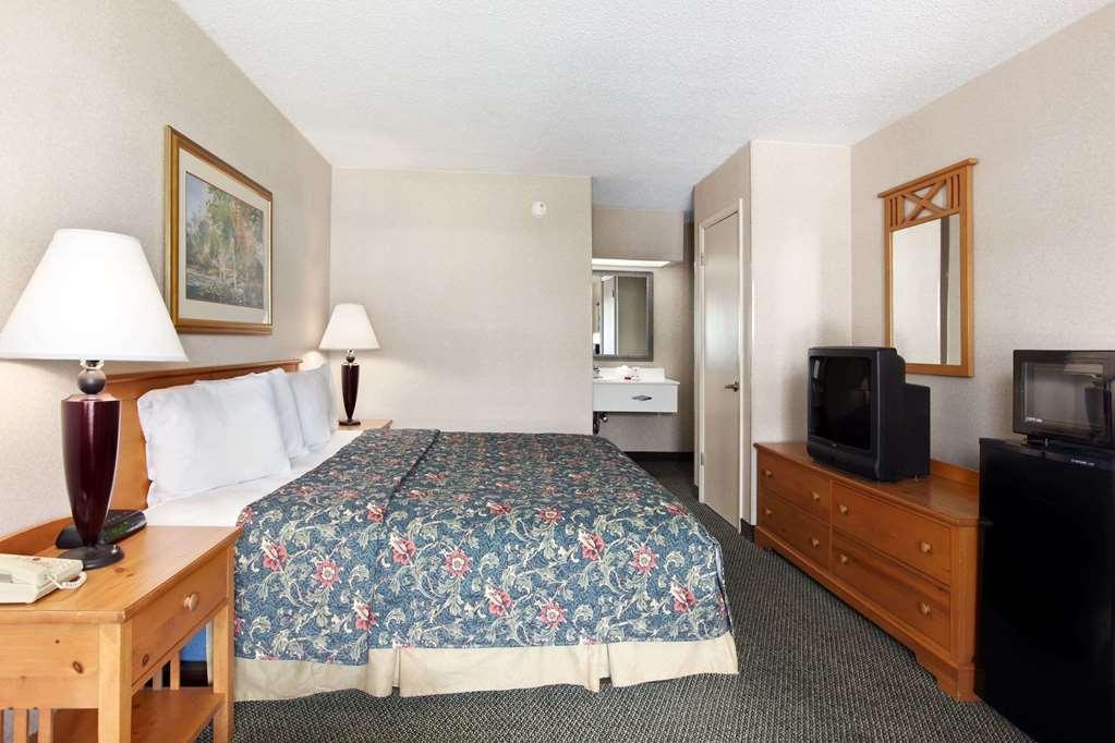 פלורנס Clarion Inn & Suites מראה חיצוני תמונה
