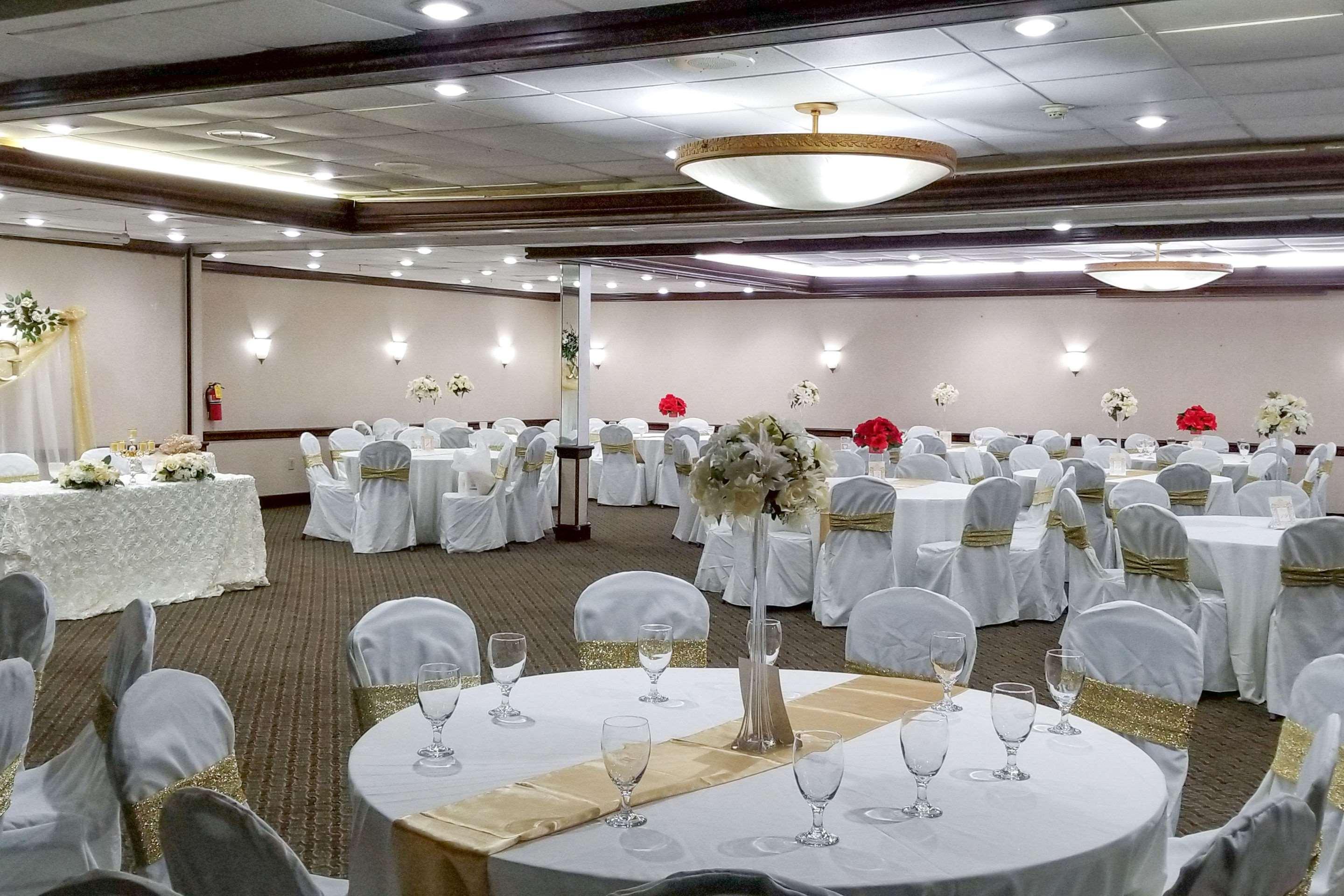 פלורנס Clarion Inn & Suites מראה חיצוני תמונה